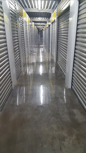 Self-Storage Facility «Safeguard Self Storage», reviews and photos, 6014 N California Ave, Chicago, IL 60659, USA