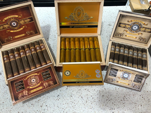 Liquor Store «Jax Fine Wines & Spirits», reviews and photos, 928 Market Pl Blvd, Cumming, GA 30041, USA