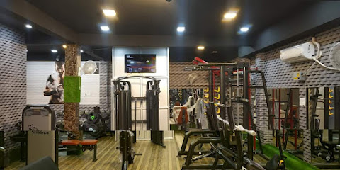 CUTS & CURVE A COMPLETE UNISEX GYM