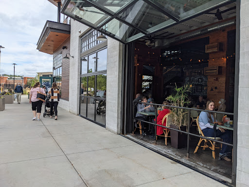 Shopping Mall «Hilldale Shopping Center», reviews and photos, 726 N Midvale Blvd, Madison, WI 53705, USA