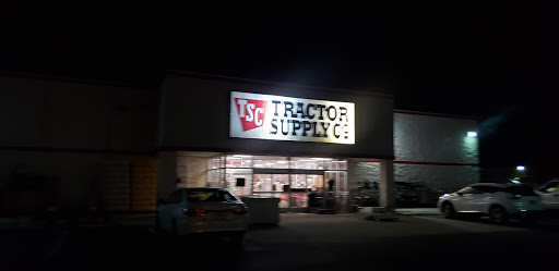 Home Improvement Store «Tractor Supply Co.», reviews and photos, 115 Greystone Power Blvd, Dallas, GA 30157, USA