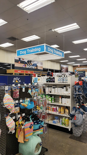 Pet Supply Store «Petco Animal Supplies», reviews and photos, 18200 NW Evergreen Pkwy, Beaverton, OR 97006, USA