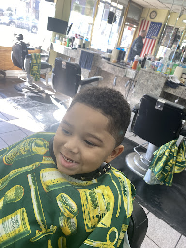 Barber Shop «Mike & Sons Barbershop», reviews and photos, 1634 Crosby Ave, Bronx, NY 10461, USA