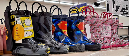 Clothing Store «1/2 of 1/2 Name Brand Clothing», reviews and photos, 2832 S Glenstone Ave, Springfield, MO 65804, USA