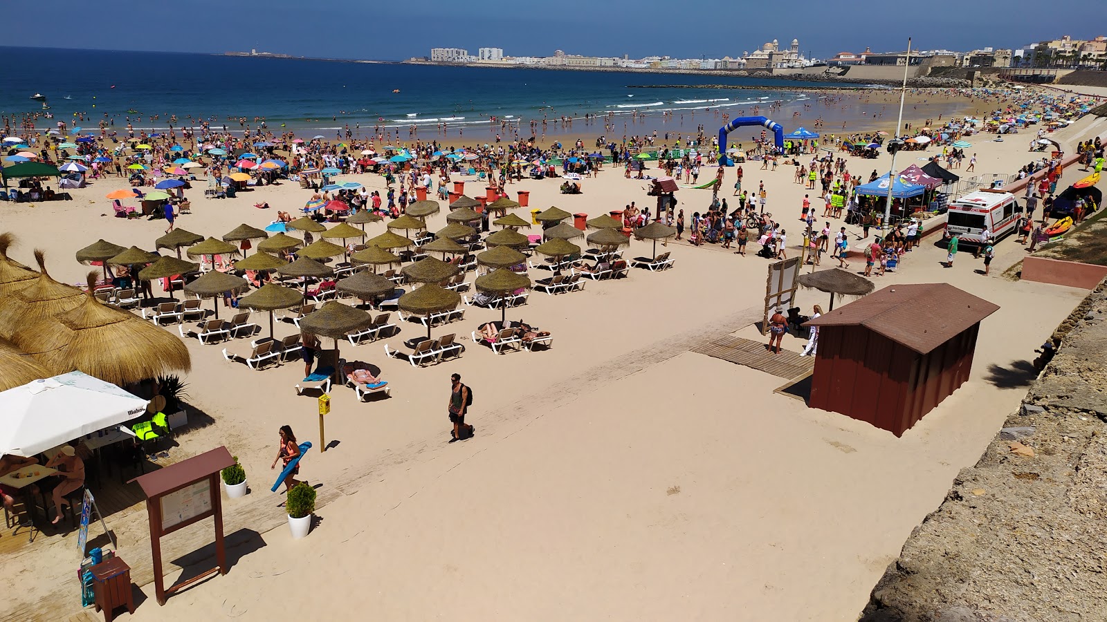 Fotografija Playa Santa Maria del Mar in naselje
