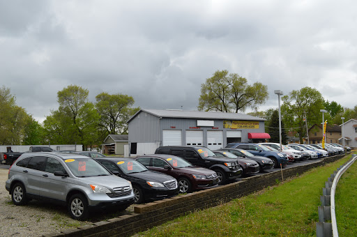 Car Dealer «Performance Car Sales», reviews and photos, 3141 River Rd, River Grove, IL 60171, USA