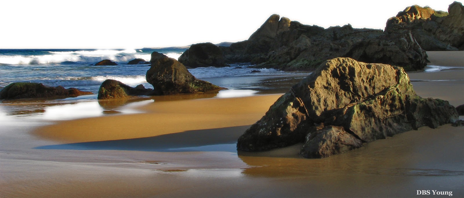 Φωτογραφία του Jaggers Beach με φωτεινή άμμος επιφάνεια