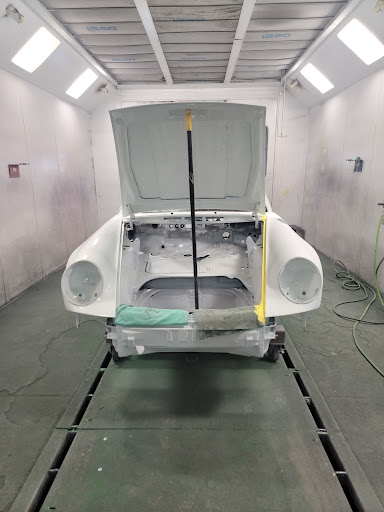 Auto Body Shop «Apex Auto Body», reviews and photos, 5809 W Colfax Ave, Lakewood, CO 80214, USA