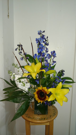 Florist «Myers Florist/Emerald Gardens Flowers», reviews and photos, 2906 Hillsborough Rd, Durham, NC 27705, USA