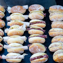 Photo n°14 de BeKef Sandwich - Traiteur - Shabbat à Levallois-Perret ()
