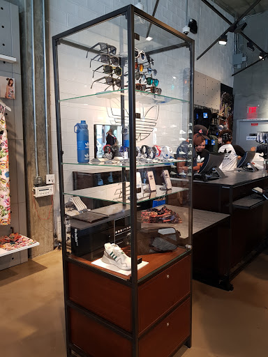 Shoe Store «Adidas Originals», reviews and photos, 8009 Melrose Ave, Los Angeles, CA 90046, USA