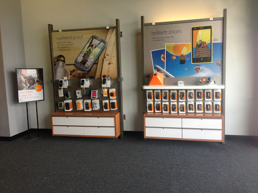 Cell Phone Store «AT&T Authorized Retailer», reviews and photos, 8973 E 116th St, Fishers, IN 46038, USA