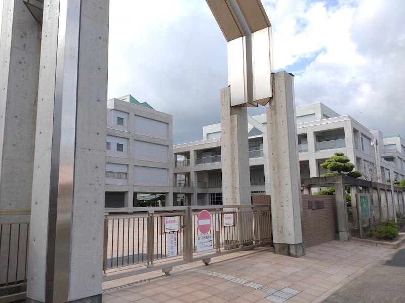 豊川高等学校