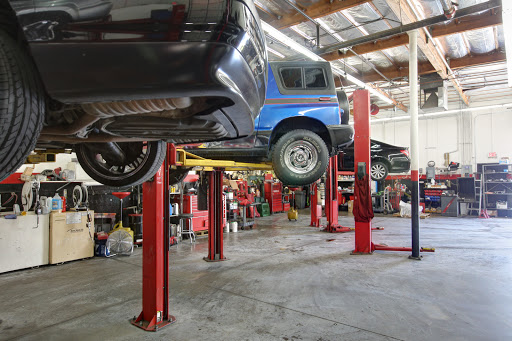 Auto Repair Shop «Airpark Auto Clinic», reviews and photos, 8135 E Butherus Dr #1, Scottsdale, AZ 85260, USA
