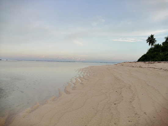Raalhugandhu Beach