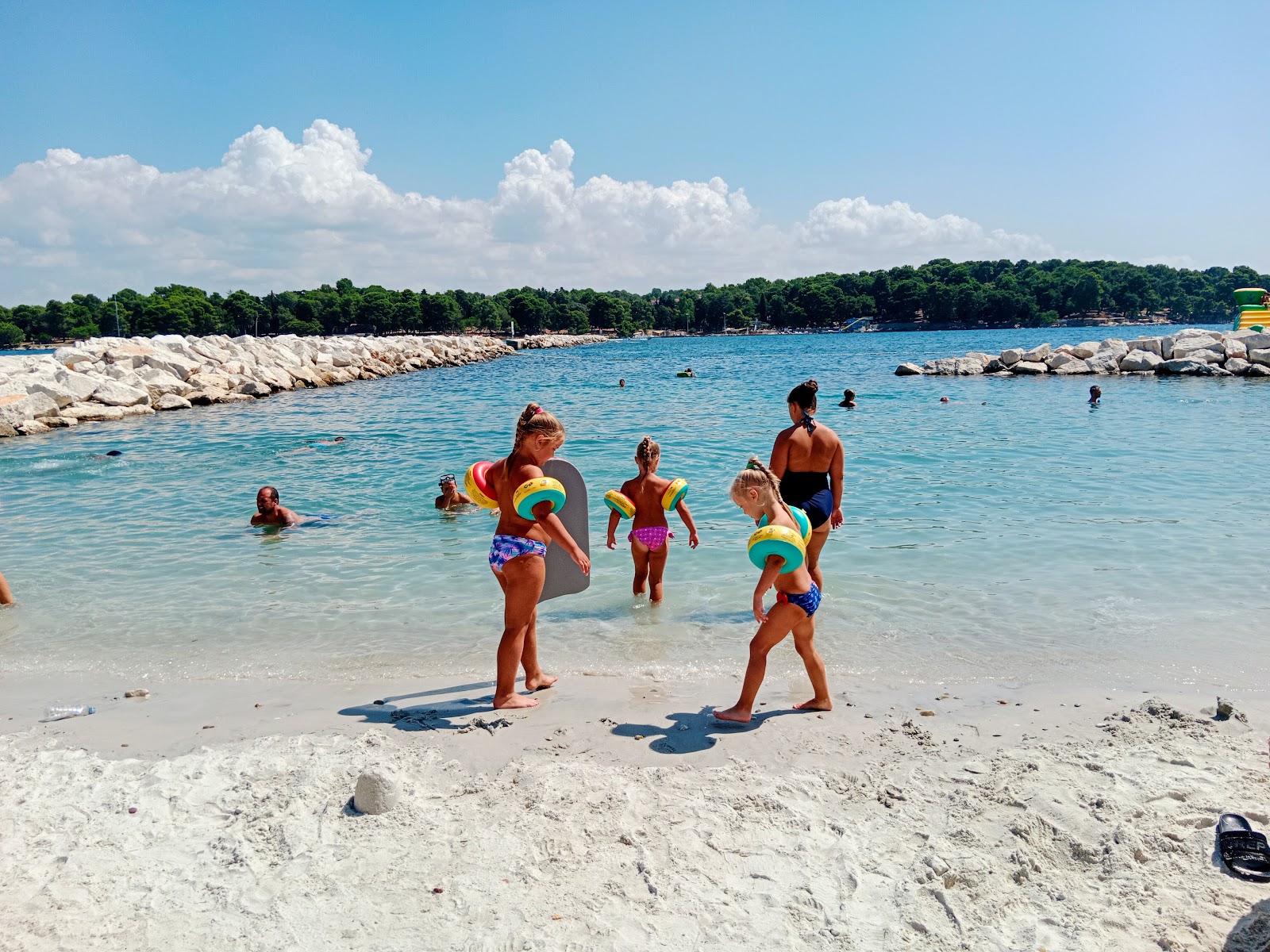 Maro Sandy Beach photo #9