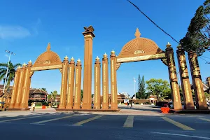 Al-Quran Rehal Park, Kota Bharu, Kelantan. image