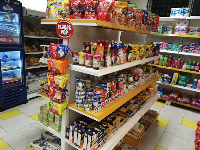 Opiniones de Banana Mini Mart en Quito - Supermercado