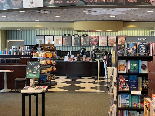 Book Store «Barnes & Noble», reviews and photos, 189 The Grove Dr, Los Angeles, CA 90036, USA