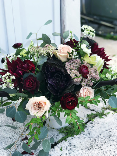 Florist «Florist Fire», reviews and photos, 716 S Village Cir, Tampa, FL 33606, USA