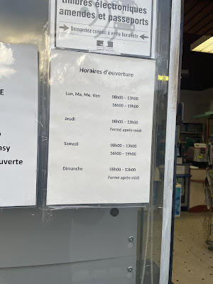 Tabac Le Messager Presse à Versailles
