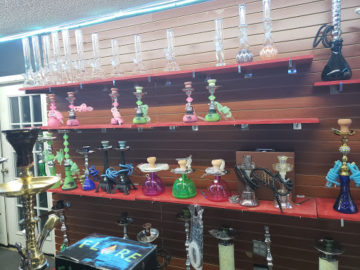 Tobacco Shop «Friends head-shop , tobacco & Hookah lounge», reviews and photos, 3041 E Olive Rd, Pensacola, FL 32514, USA