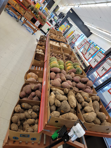 Grocery Store «Save-A-Lot», reviews and photos, 452 Mt Pleasant St, New Bedford, MA 02746, USA