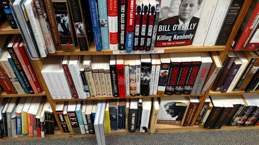 Book Store «Half Price Books», reviews and photos, 8211 Arbor Square Dr, Mason, OH 45040, USA