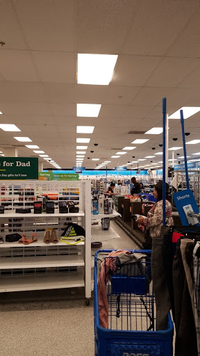 Clothing Store «Ross Dress for Less», reviews and photos, 3500 East-West Hwy, Hyattsville, MD 20782, USA