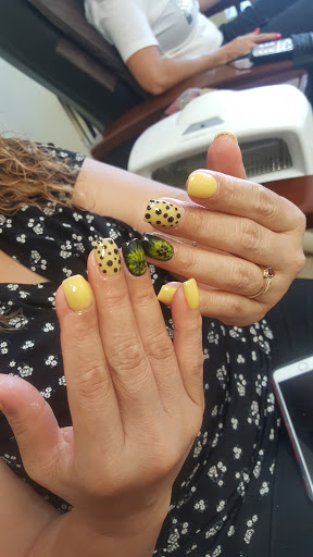 Nail Salon «Salon Polished», reviews and photos, 15 12th St, Hammonton, NJ 08037, USA