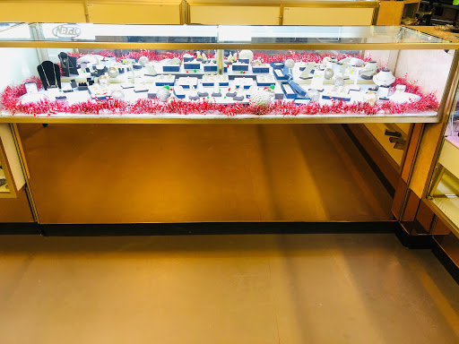 Pawn Shop «Roswell Pawn & Jewelry», reviews and photos, 615 Holcomb Bridge Rd, Roswell, GA 30076, USA