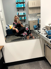 Flory Mohan Salon - Photo 2 - Car repair in Westlake, OH, Lorain