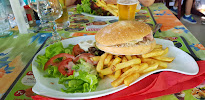 Hamburger du Restaurant BRASSERIE LES VISITEURS à Padirac - n°9