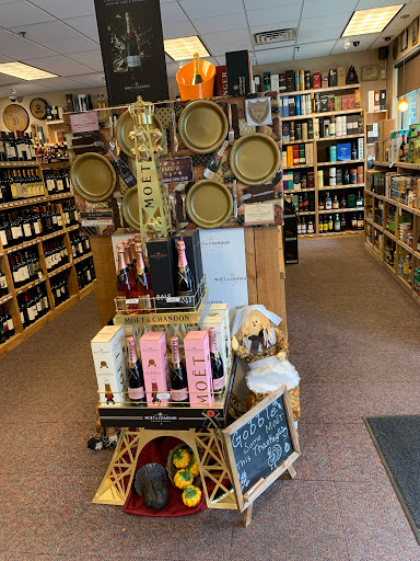 Wine Store «The Wine & Spirit Company of Greenville», reviews and photos, 4025 Kennett Pike, Greenville, DE 19807, USA