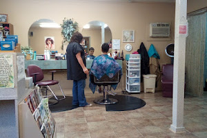 Hairtrax Family Hair Salon