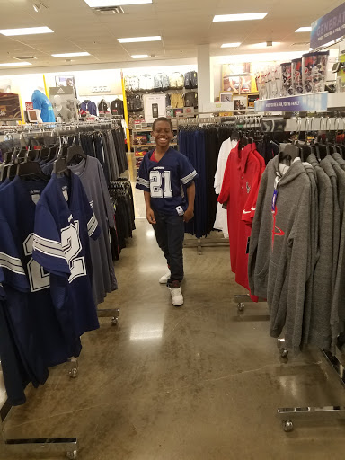 Clothing Store «Ross Dress for Less», reviews and photos, 20618 I-45, Spring, TX 77373, USA