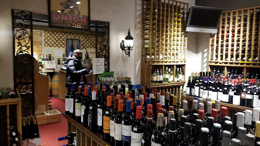 Liquor Store «Beaver Liquors», reviews and photos, 110 E Beaver Creek Blvd, Avon, CO 81620, USA