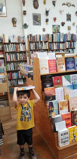 Book Store «Walden Pond Bookstore», reviews and photos, 3316 Grand Ave, Oakland, CA 94610, USA