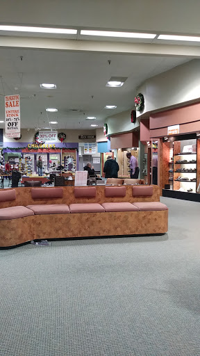 Shoe Store «Reyers Shoe Store», reviews and photos, 40 S Water Ave, Sharon, PA 16146, USA