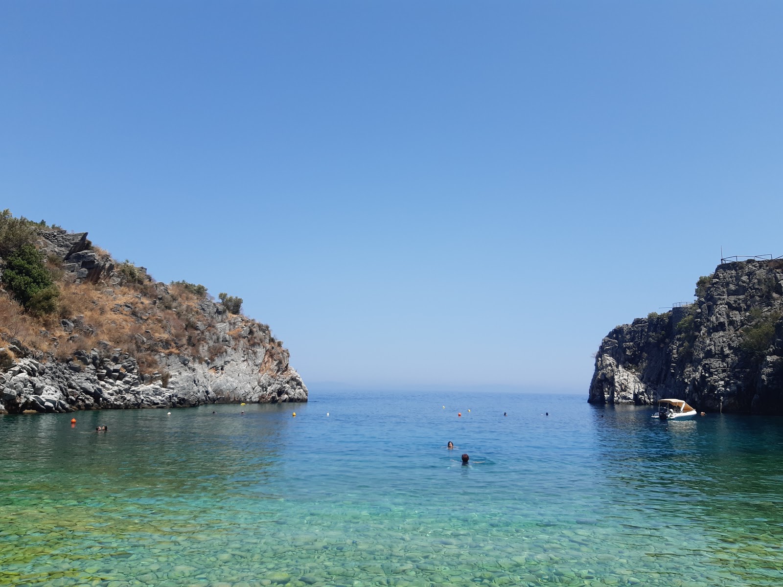 Photo de Alypa beach et le règlement