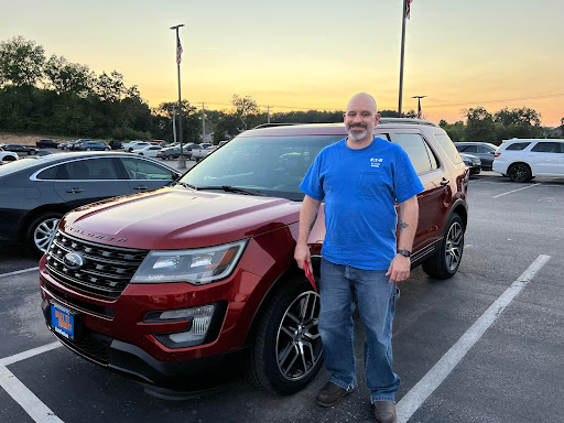 Used Car Dealer «AutoCenters Herculaneum», reviews and photos, 1225 McNutt St, Herculaneum, MO 63048, USA