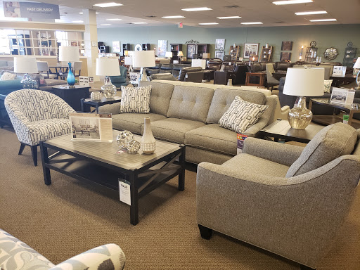 Furniture Store «Raymour & Flanigan Furniture and Mattress Store», reviews and photos, 1937 MacArthur Rd, Whitehall, PA 18052, USA