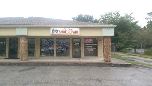 Gus And Company Shoe and Luggage Repair in Orange Park, Florida