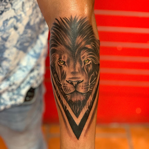 Explore electrical tattoo ideas, creative tattoo ideas in El Paso, available at Estilo Firme Tattoo Co.