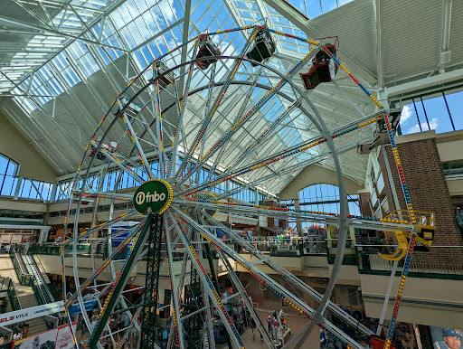 Sporting Goods Store «SCHEELS», reviews and photos, 6503 W 135th St, Overland Park, KS 66223, USA