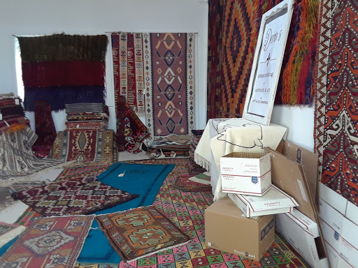 Liquor Store «J B Liquor Store», reviews and photos, 122 South St, Greenport, NY 11944, USA