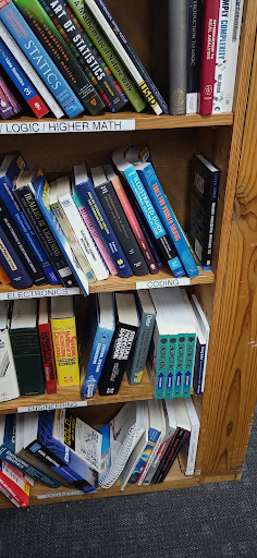 Book Store «Half Price Books», reviews and photos, 1321 SE Everett Mall Way, Everett, WA 98208, USA