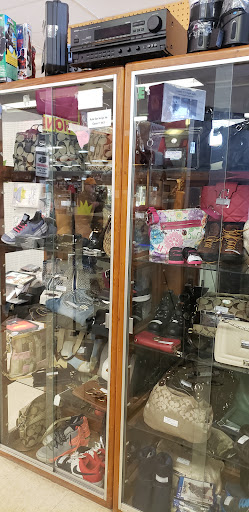 Flea Market «Peddlers Mall», reviews and photos, 7803 E Washington St, Indianapolis, IN 46219, USA