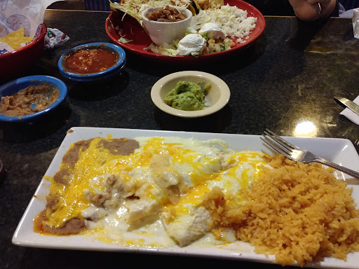 Shopping Mall «Evergreen Shopping Center», reviews and photos, 5015 Tacoma Mall Blvd, Tacoma, WA 98409, USA