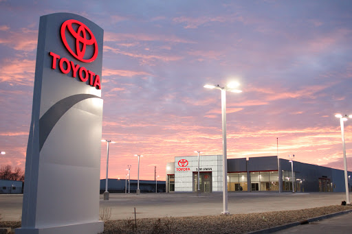 Toyota Dealer «Sam Leman Toyota Bloomington», reviews and photos, 1502 Morrissey Dr, Bloomington, IL 61701, USA